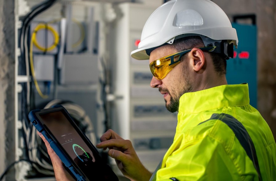 software para empresas de electricidad